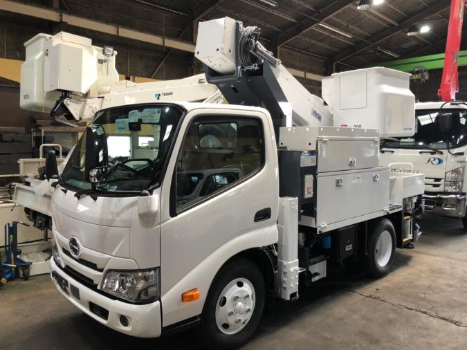 特殊車両 高所作業車